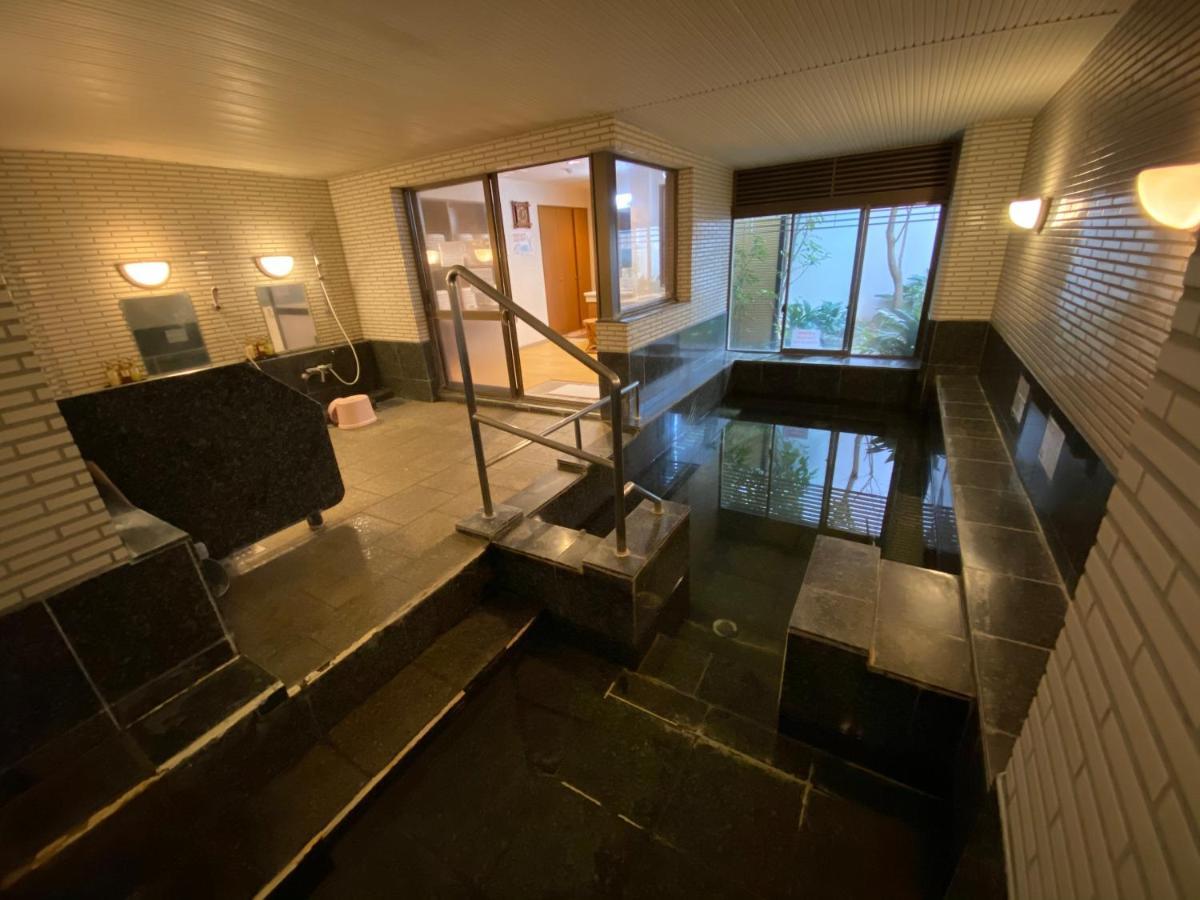Atami Onsen Guest House Megumi Eksteriør billede