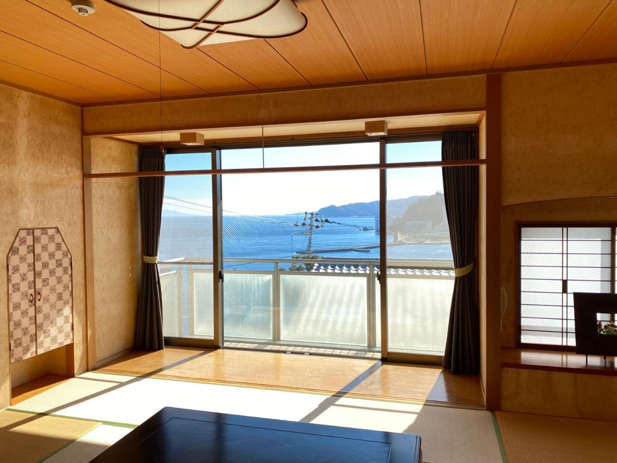 Atami Onsen Guest House Megumi Eksteriør billede