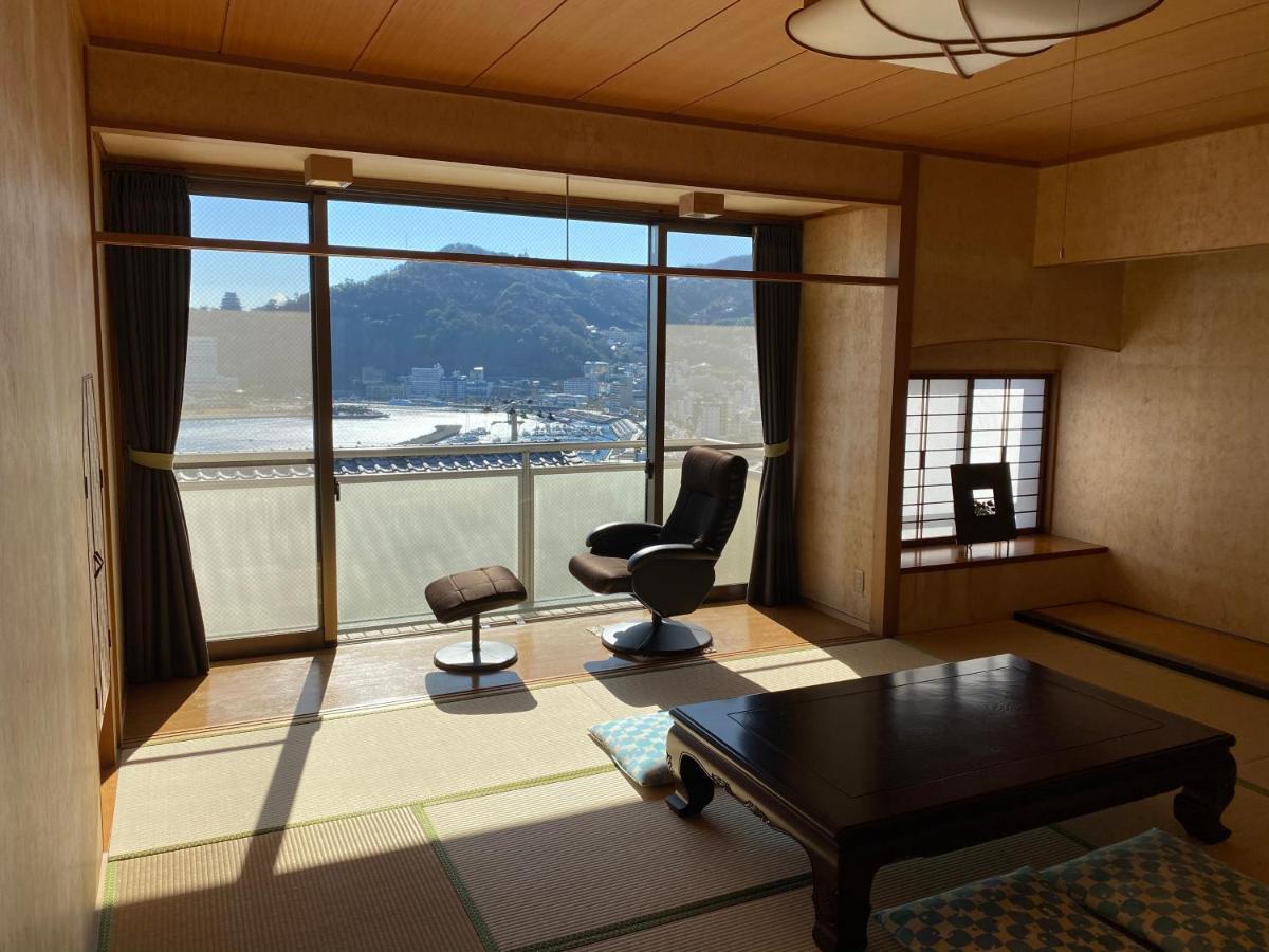 Atami Onsen Guest House Megumi Eksteriør billede