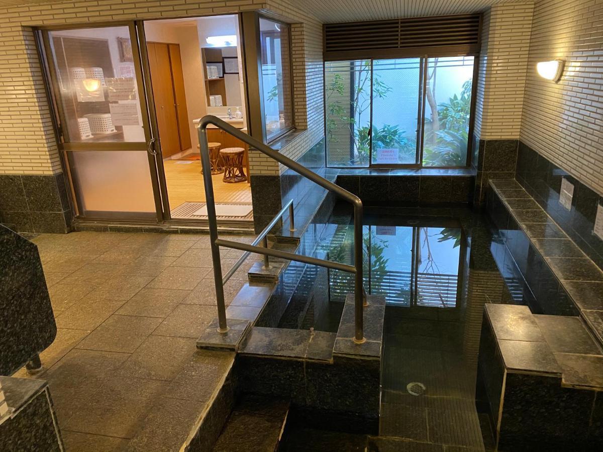 Atami Onsen Guest House Megumi Eksteriør billede