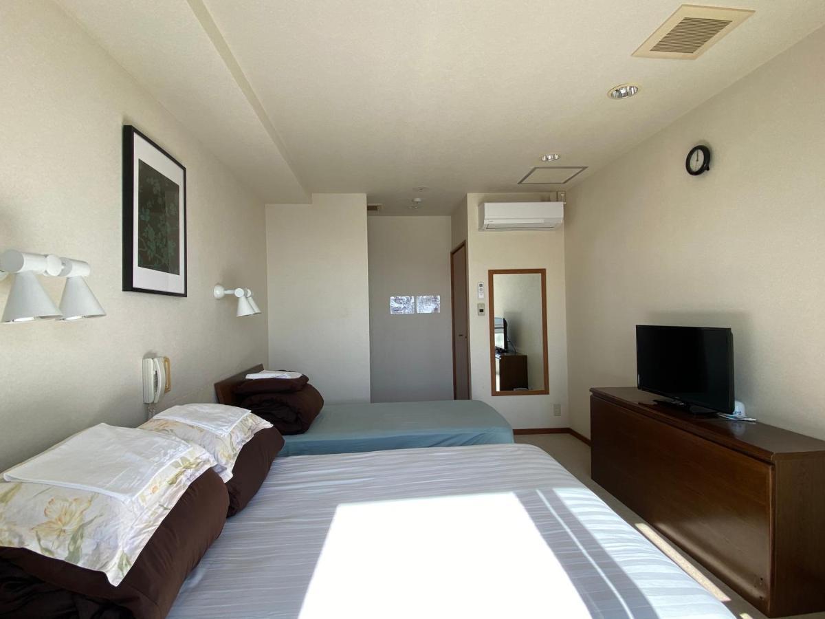 Atami Onsen Guest House Megumi Eksteriør billede